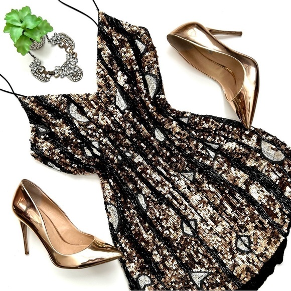 Free People Deco Sequin Mini Dress Black, Gold, White Geometric Beaded Size 8 - Picture 2 of 15